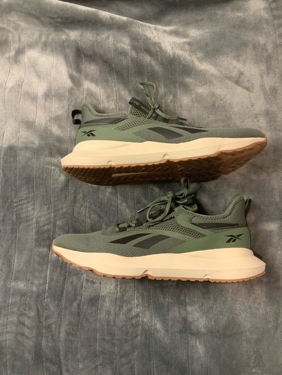 Reebok Men\'s Olive Green Athletic Sneakers with Tan Soles main image 4